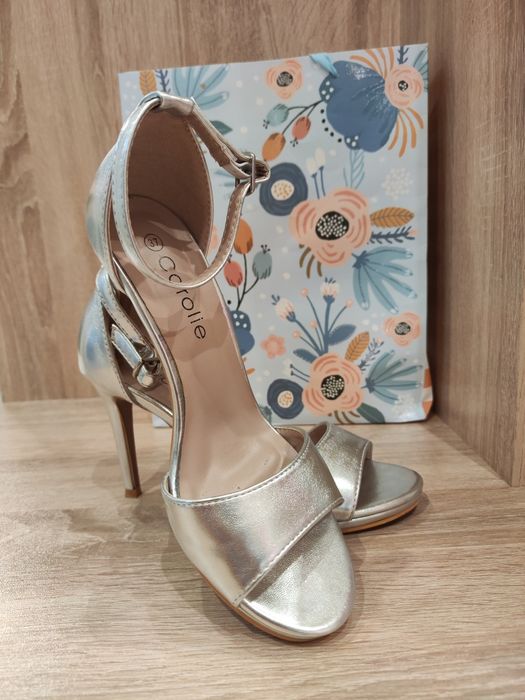 Намалени!!! Дамски сандали сребрист цвят