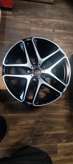 Оригинална джанта Мерцедес амг 21 цола