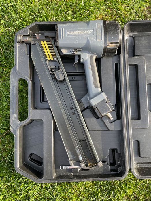 Пистолет/Такер за пирони Craftomat