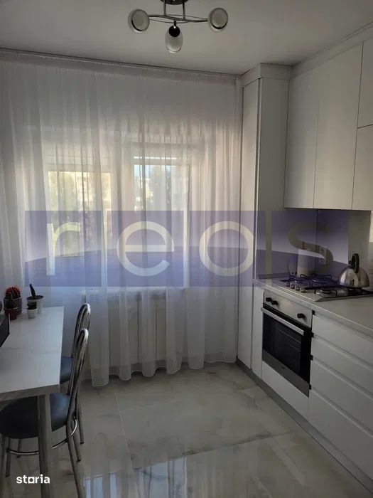 Vanzare 2 Camere Semidecomandat -Tineretului -Timpuri Noi — fotografia 1