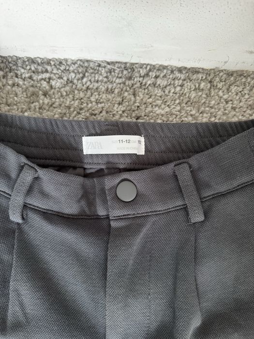 Pantaloni zara marimea 140 cm eleganti
