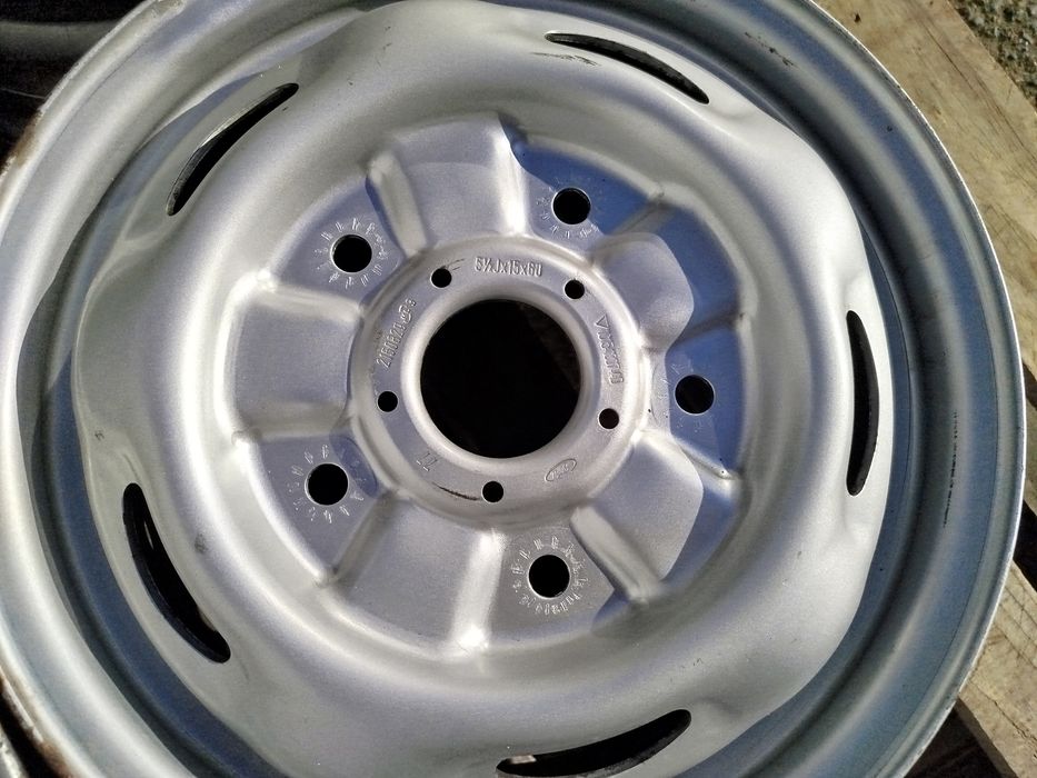 15 цола 5 х 160 мм Форд - 5,5 инча / ЕТ 60