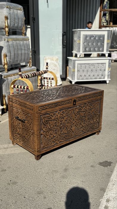 Сандык Сасына агашынан жасалган