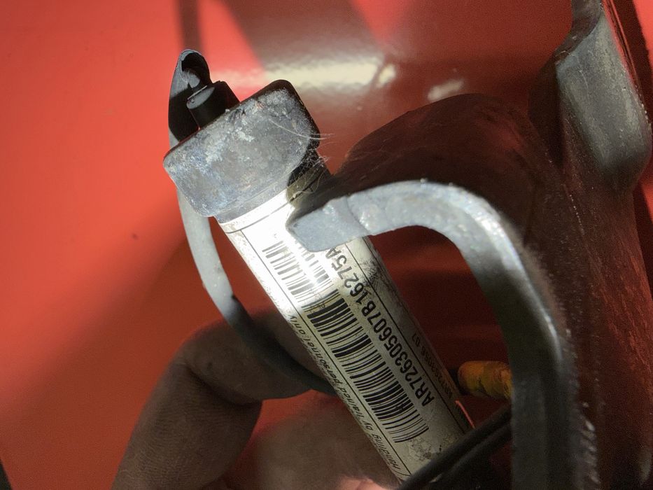 Панти за преден капак BMW F10/F11