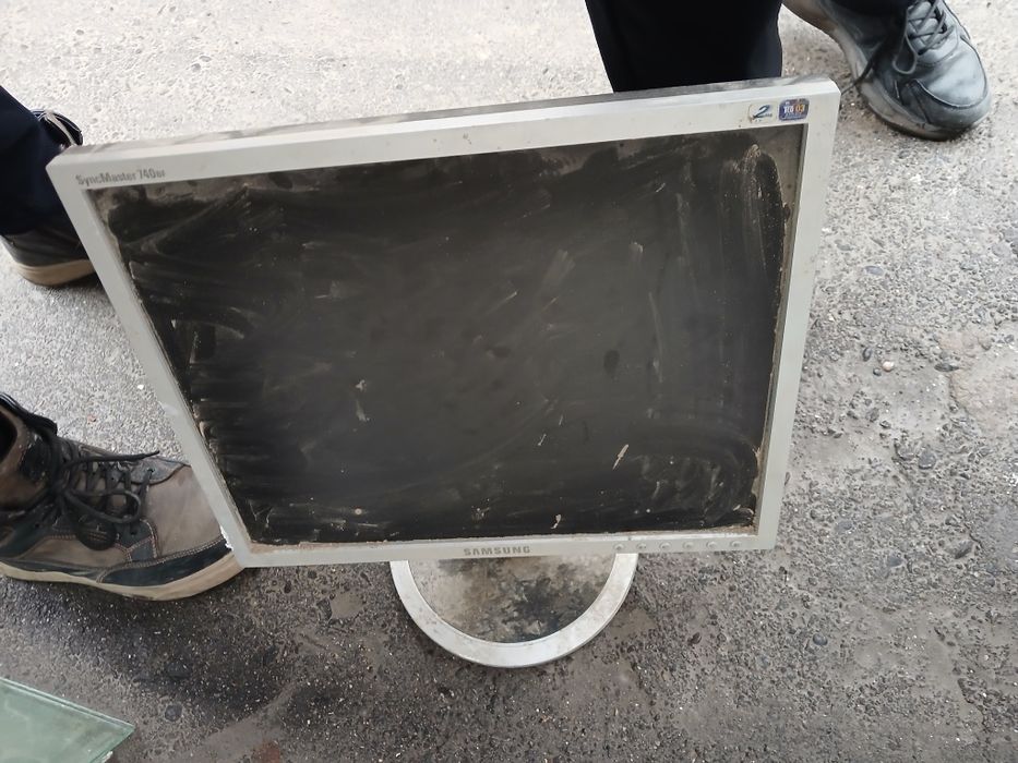 Manitor Samsung 2000