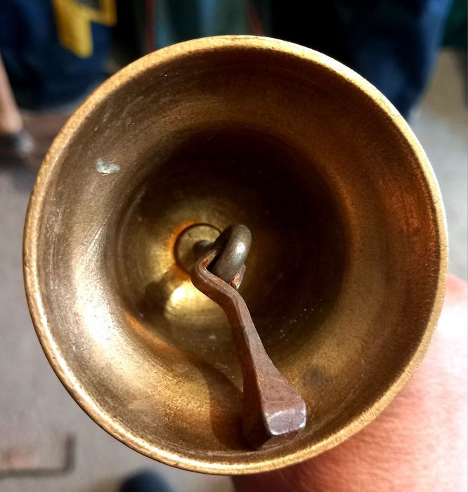 Медни камбани различни размери