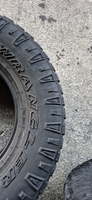 2 anvelope Offroad iarna Goodyear 285/70/17.Pretul este pe bucata.