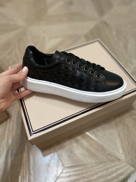 Кожаные кеды