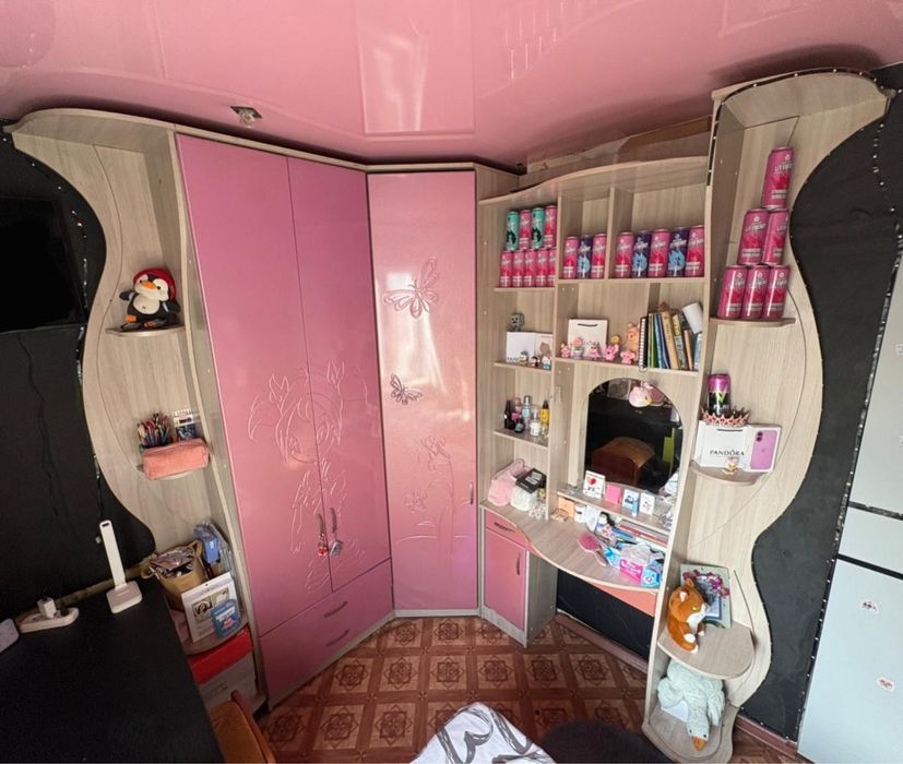 продам угловой шкаф гардероб