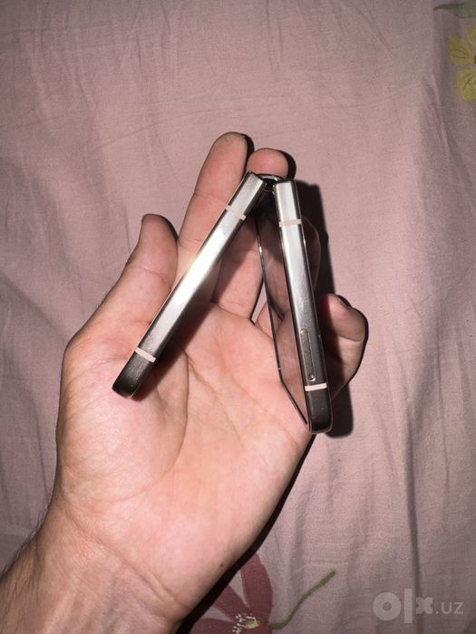 Z flip 4 8/256GB