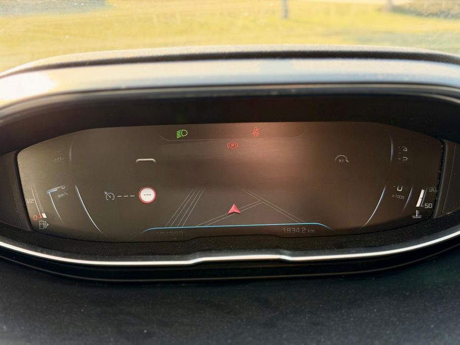 Peugeot 3008, 1.2 PureTech, 130 CP, Allure, Manual