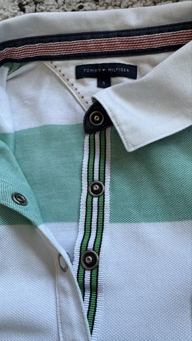 Нова дамска тениска Tommy Hilfiger размер XS