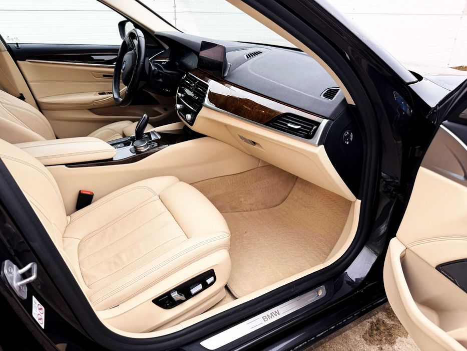 BMW 530i- 252 cp - An 2019 - High Executive- Interior Bej - Scaune confort - TVA inclus si deductibil