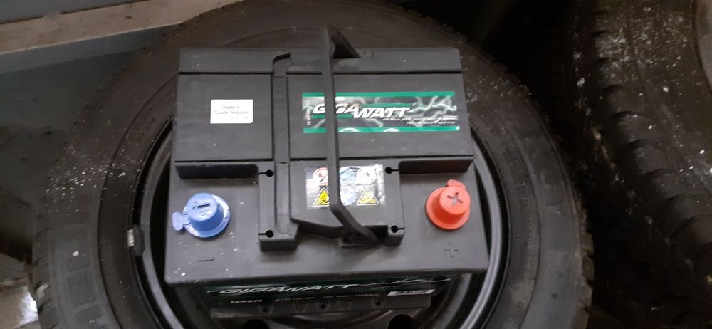 Акумулатори за автомобил