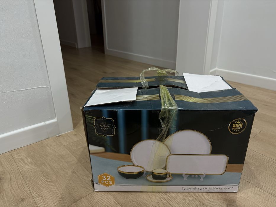 Ыдыс аяқ сатылады.