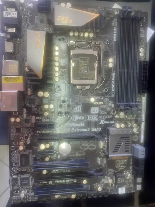 placa de baza asrock z68 extreme, ssd 120 gb si ssd 256,512 gb