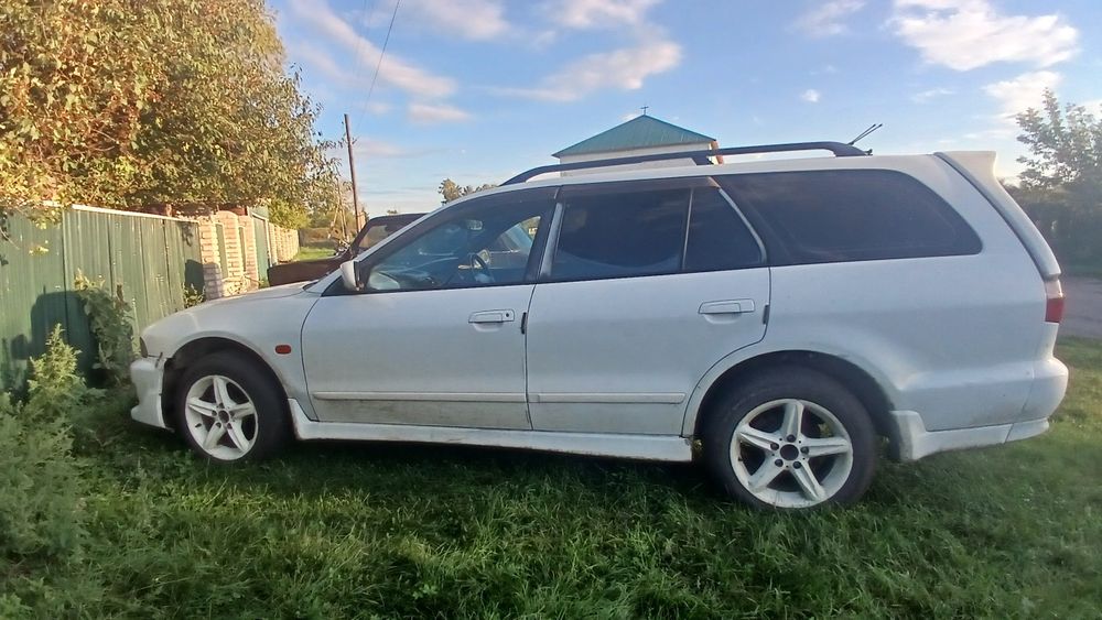 Продам машину митсубиси легнум