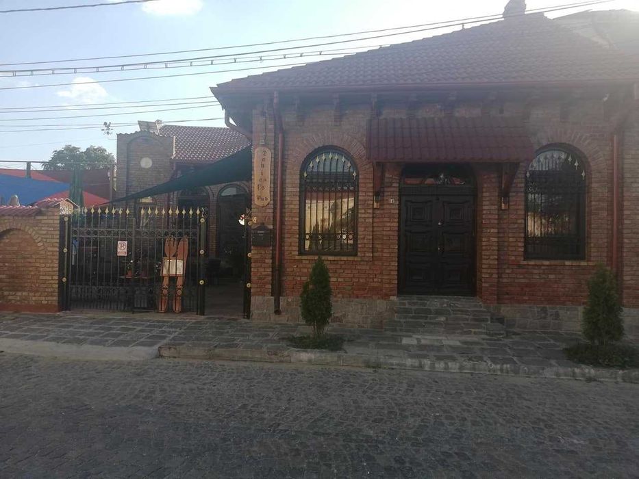 Restaurant de vanzare urgent, complet echipat, negociabil