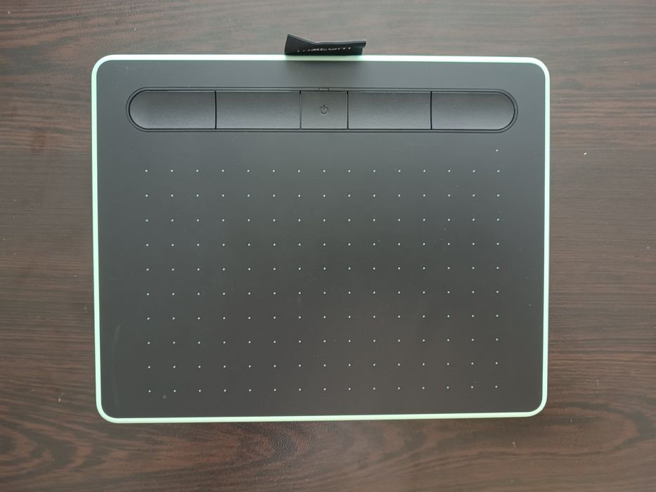 Wacom Intuos S - чисто нов, неизползван графичен таблет,пълен комплект