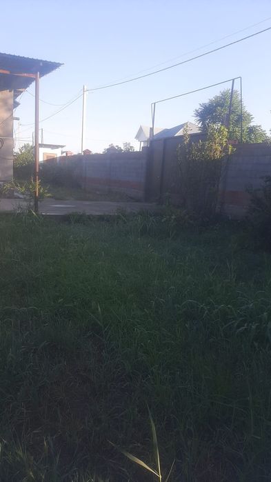Микоянда үй сатылады. 12соток