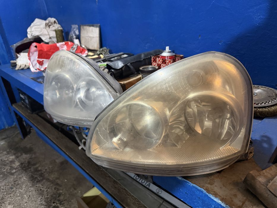 Продам фары на приору 1