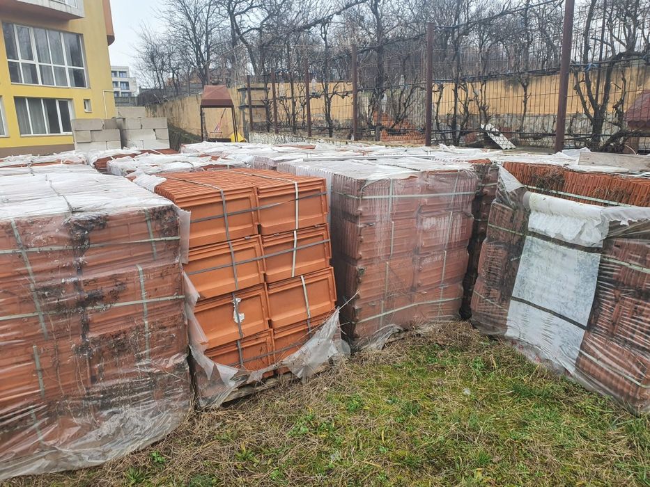 Țiglă Cermica Premium maro mat