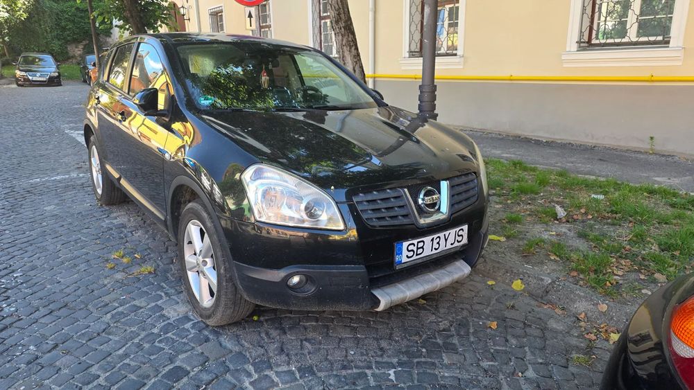 Nissan Qashqai Stare foarte buna, masina este echipata cu webasto, 2 seturi de roti