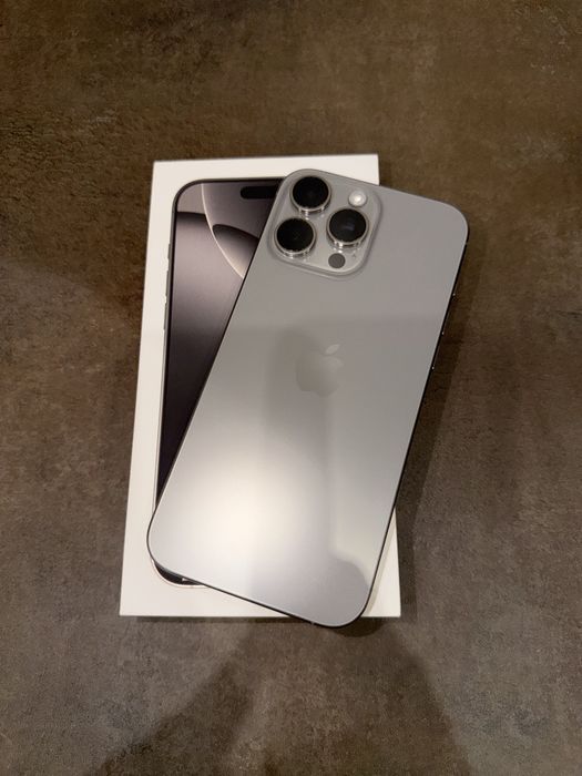 Продам iPhone 16 pro max