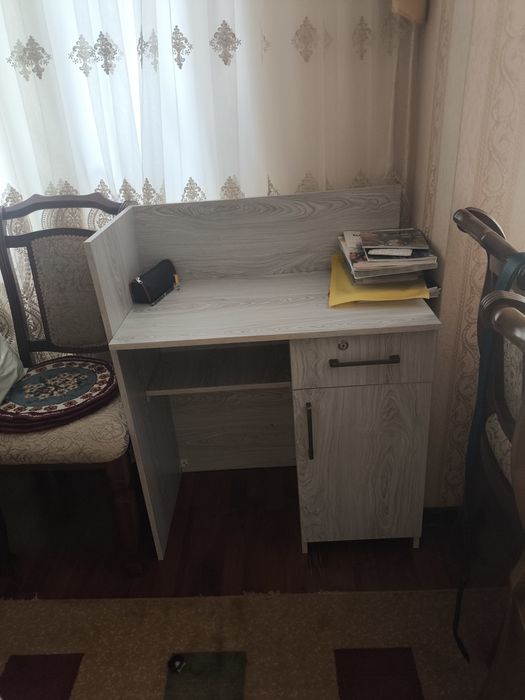 Офисный стол новый