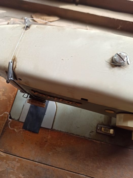 Продаётся швейная машина Веретас