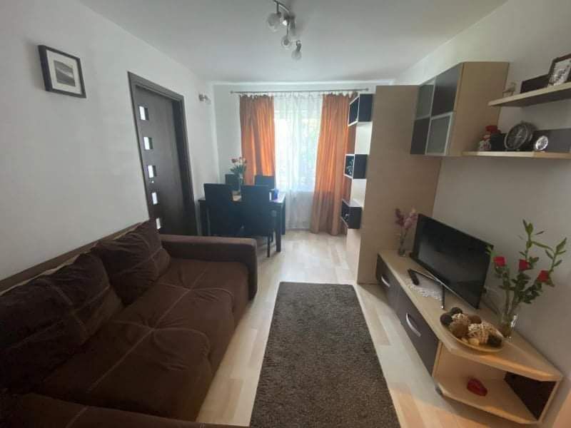Vând apartament 2camere