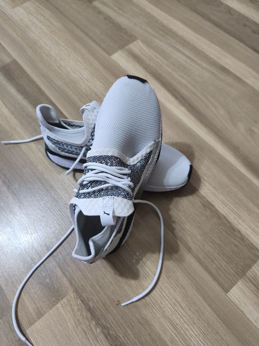 Vand Adidași Puma