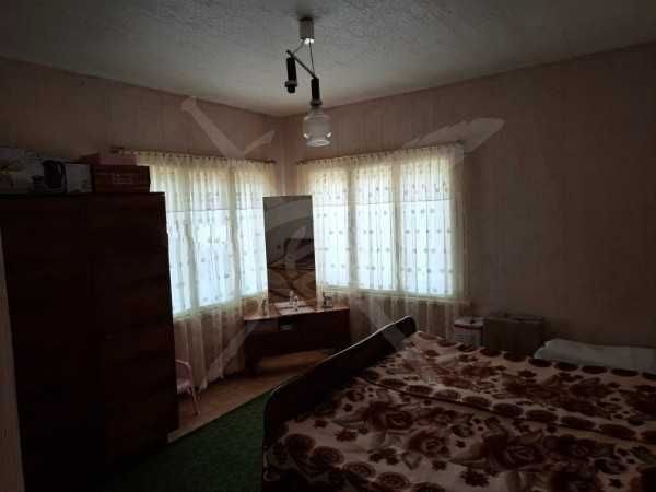 Двуетажна къща в Чешнегирово! 89669