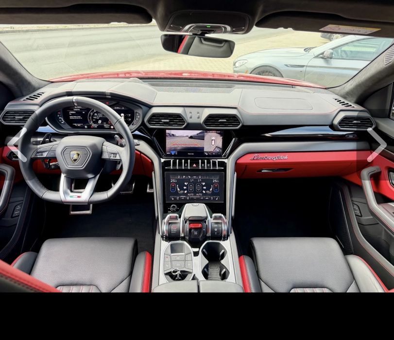 Кола под наем Lamborgini Urus