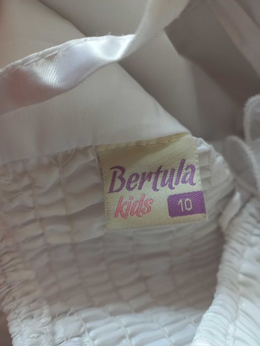 Продам детские нарядные платья