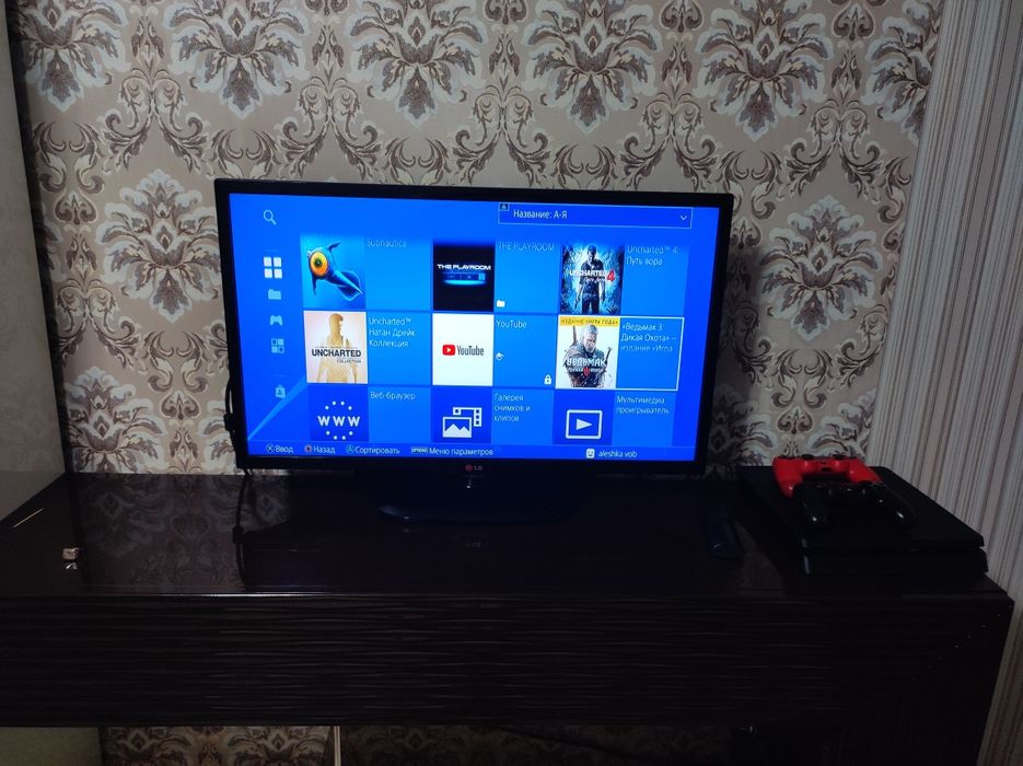 PS4 в отличном состоянии