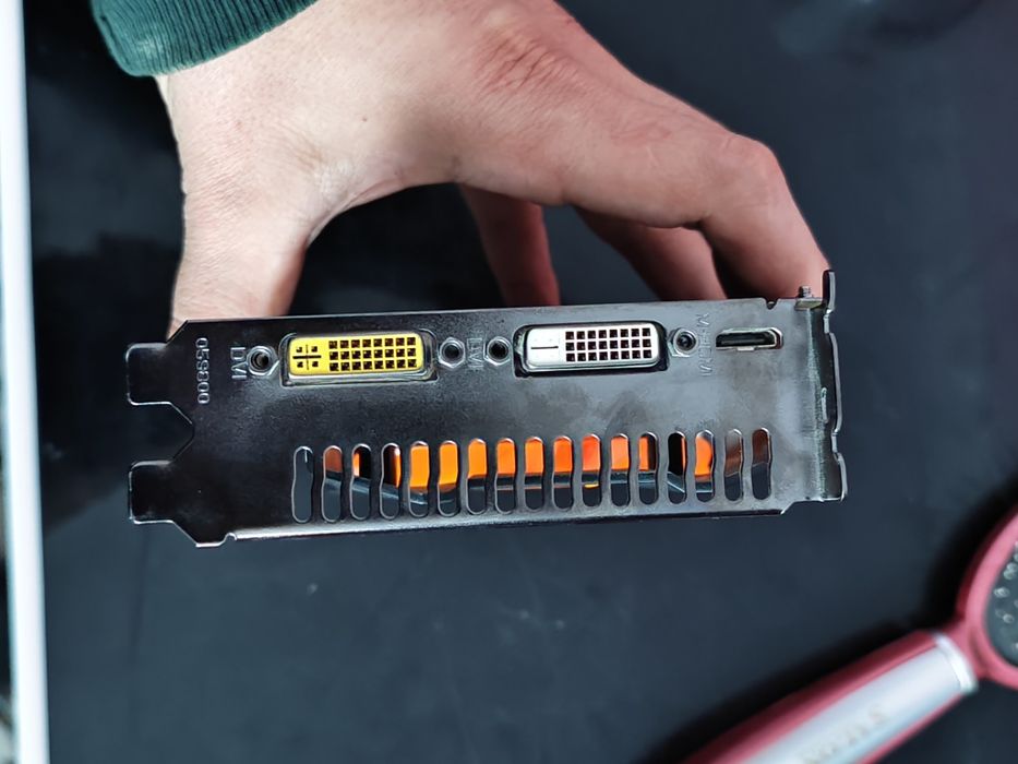 Видеокарта Nvidia GTX 750 2GB. Videokarta Nvidia GTX 750 2GB