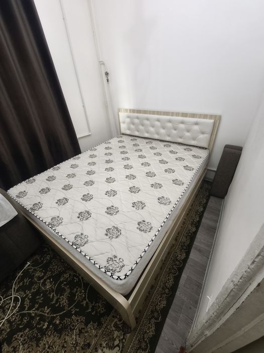 Продается двухспальная кровать
