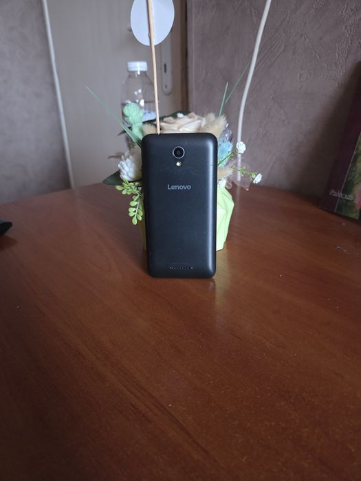 Продавам телефон Lenovo