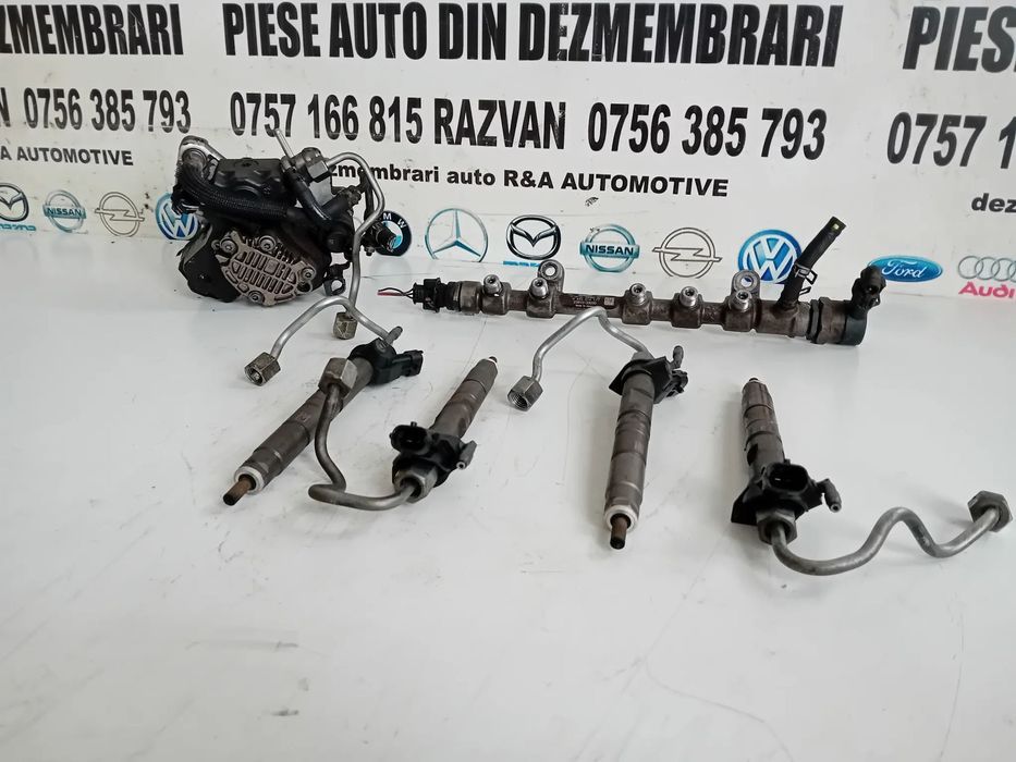 Rampa Injectoare Injectie Toyota Yaris Auris Corolla Verso 1.4 Diesel 23810-33030 Euro 5 Motor 1ND-TV