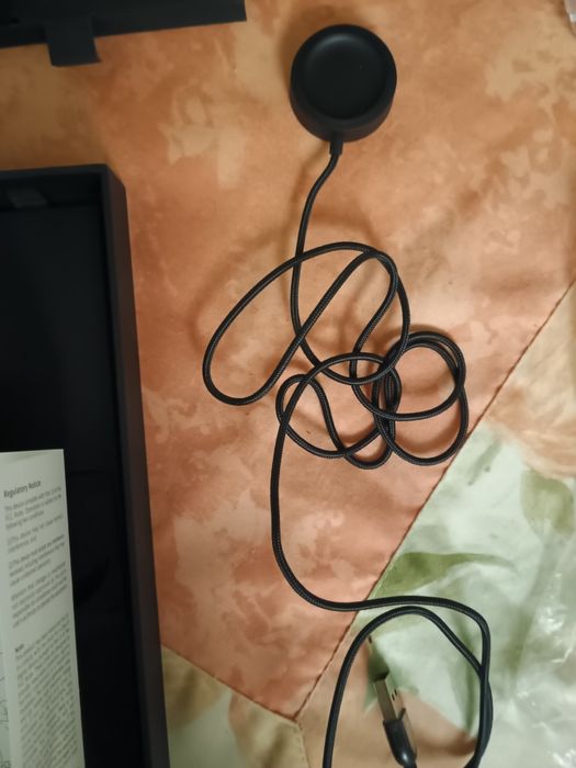 Дамски смарт часовник Amazfit