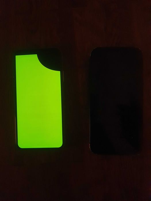 Vând Iphone 10 si 12 pt.piese