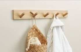 Бамбукова стенна закачалка за якета и палта