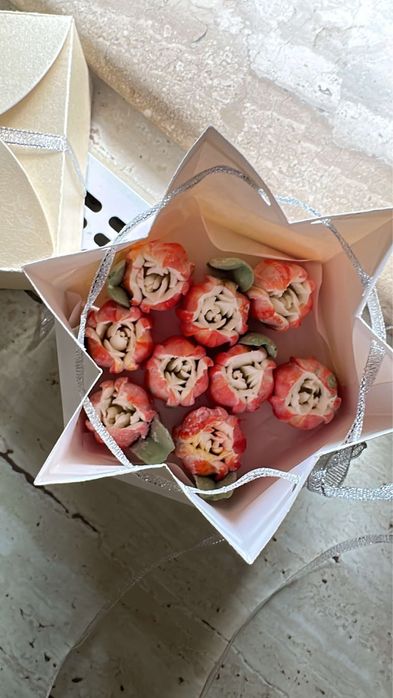 Dulce Petale – Buchete și flori dulci handmade