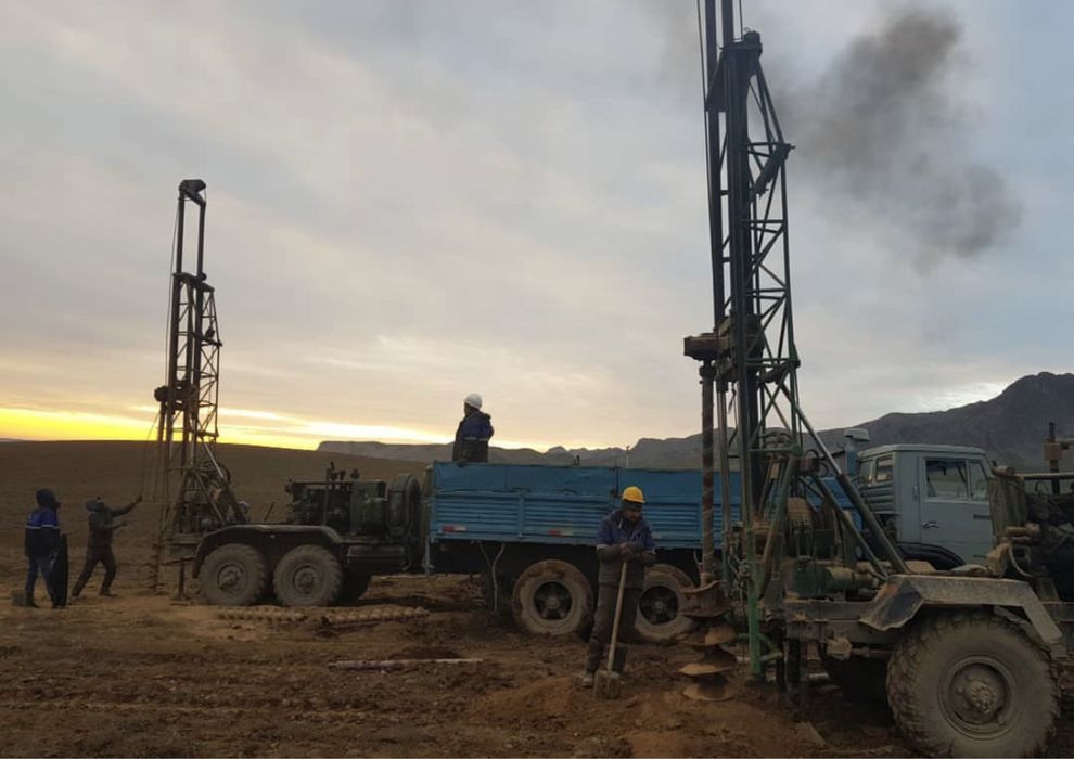 Бурение свайных фундаментов \Сувга бургулаш\ Бурение на воду