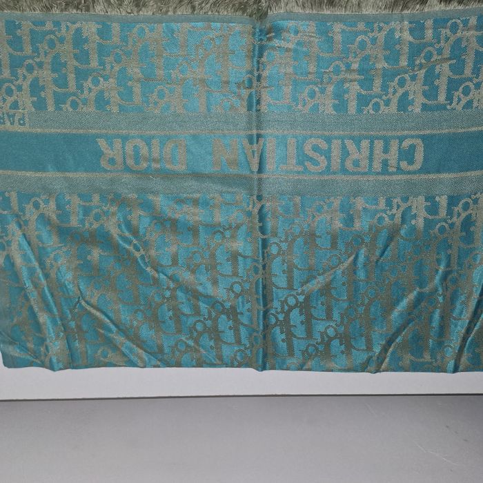 Продам новые палантины