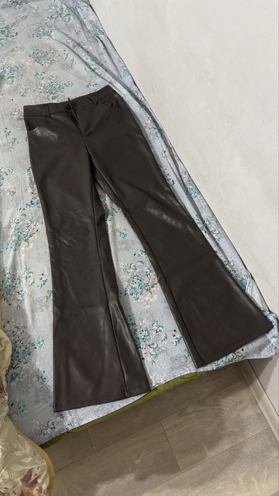 Кожаная брюки одето пару раз