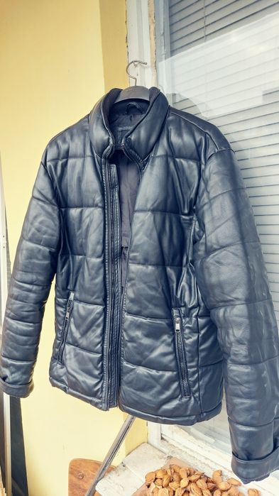 Продавам кожено яке еко  кожа
