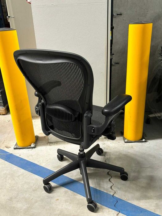 Refurbished Herman Miller Aeron Graphite C