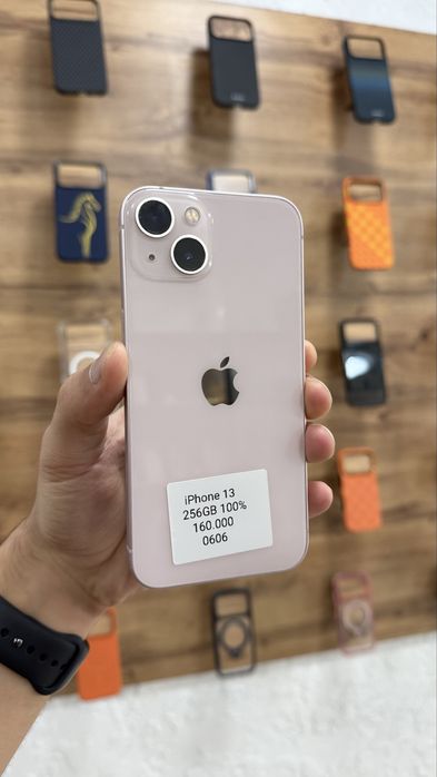 iPhone 13